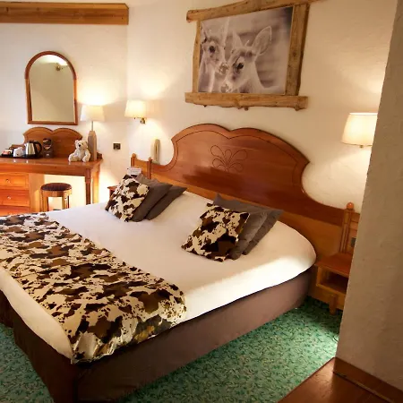 Serre Hotell 2*